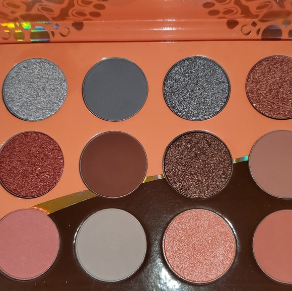 Juvia's Place Nubian 3 the Corals Eyeshadow - Picture 3 of 4